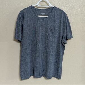 XL Men's Gray V-Neck Shirt